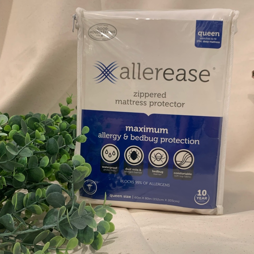 NEW Allerease Queen Mattress Protector